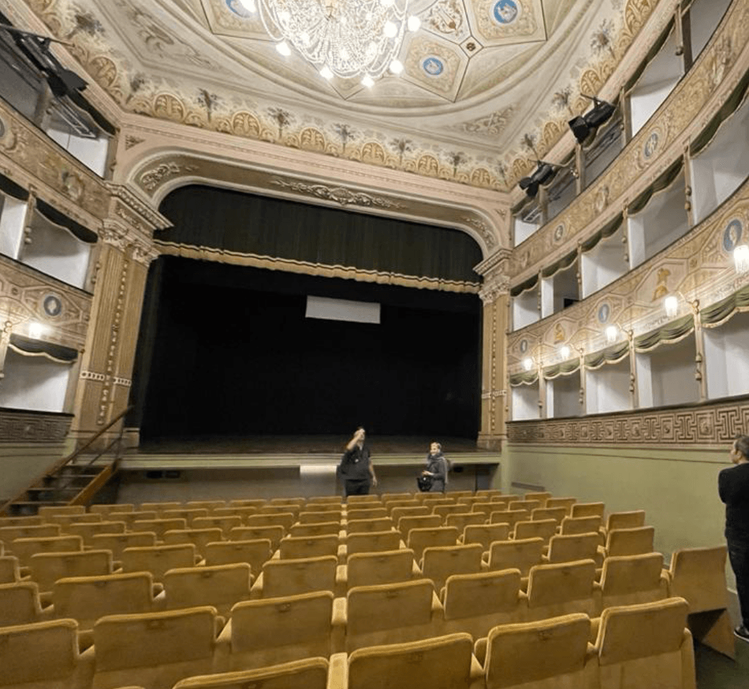 teatro-3.png